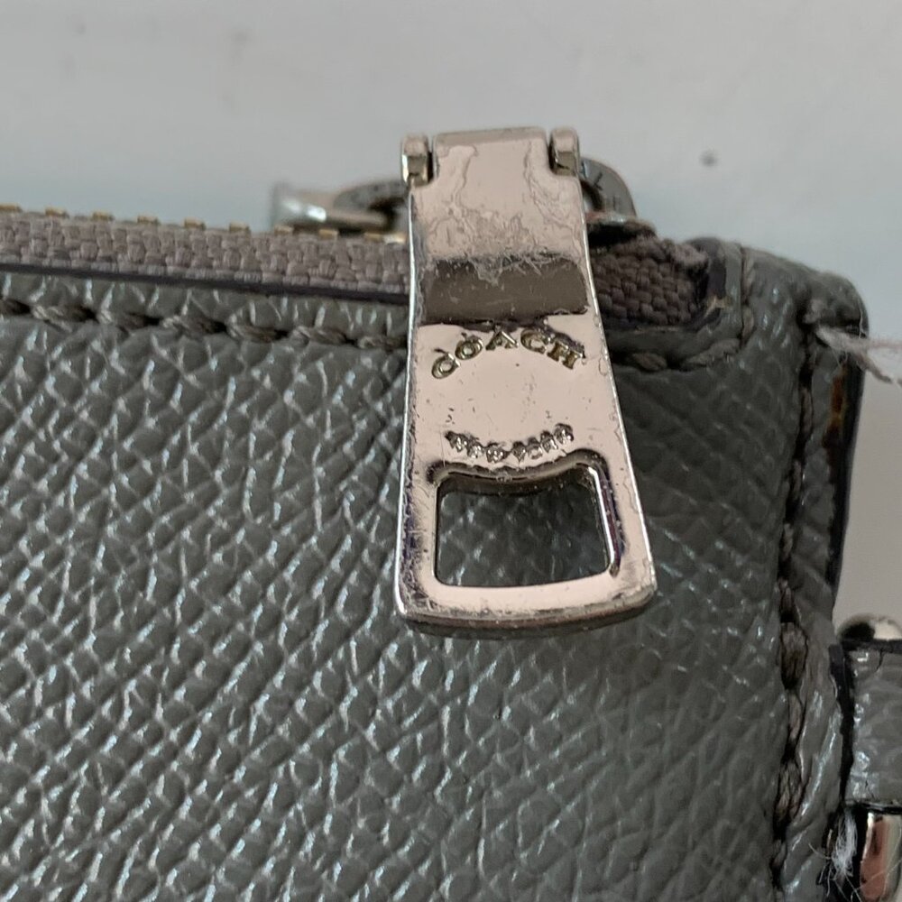 Coach  Double Zip Wristlet – Gray Crossgrain Leather - Picture 7 of 14